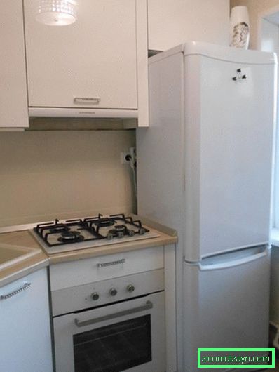 Hvor å sette kjøleskap i et lite kjøkken: 80 bilder av eksempler, de beste overnattingsmulighetene